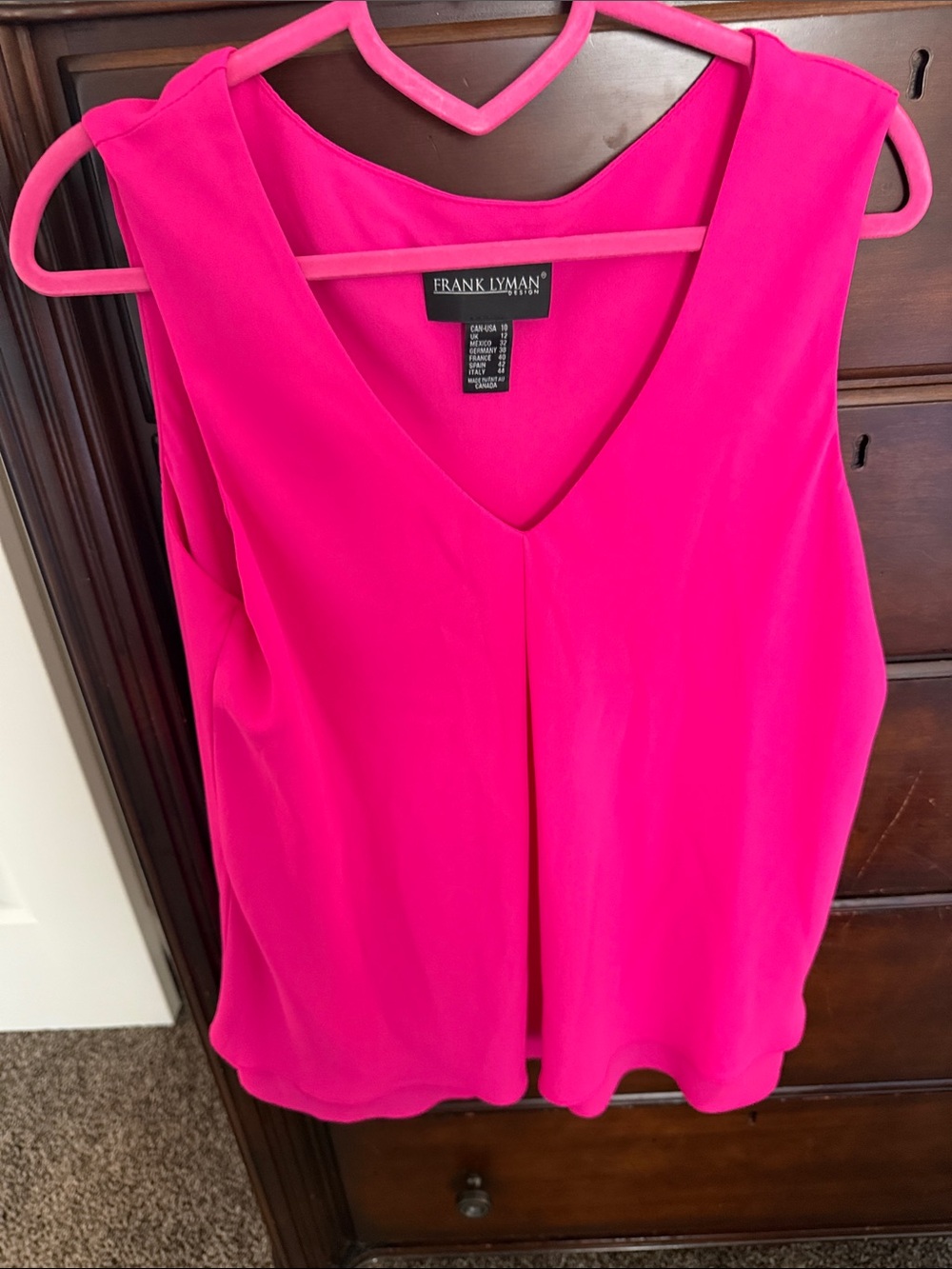Frank Lyman Design Pink V-Neck Sleeveless Women’s Top sz10